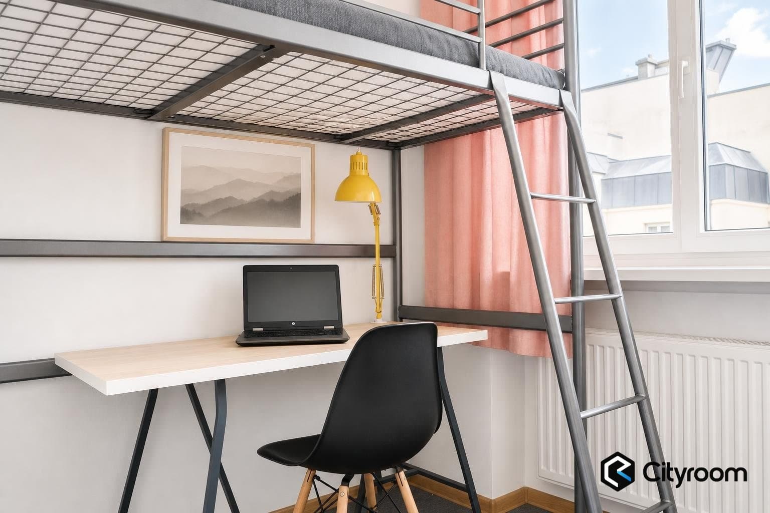 Room 9 m2 with a wardrobe and a workspace
