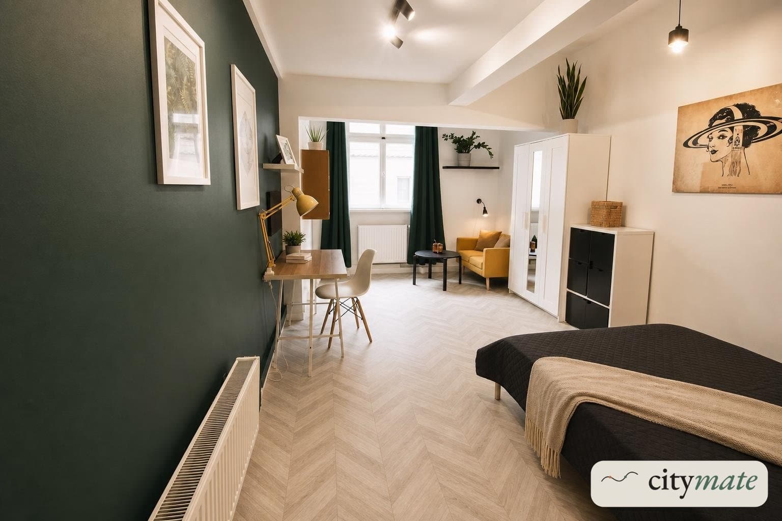 Flat 33 sq m with a desk and a mirrored wardrobe