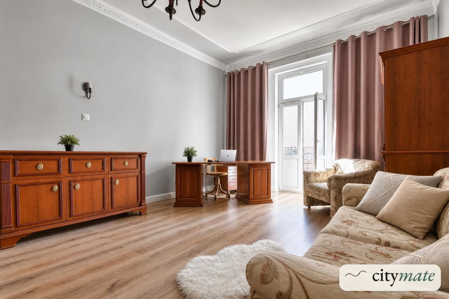 Exceptionally spacious room 25 m²